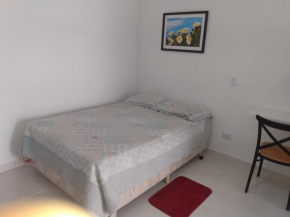 Loft01 com garagem, Wi-fi, 25 min de Aparecida